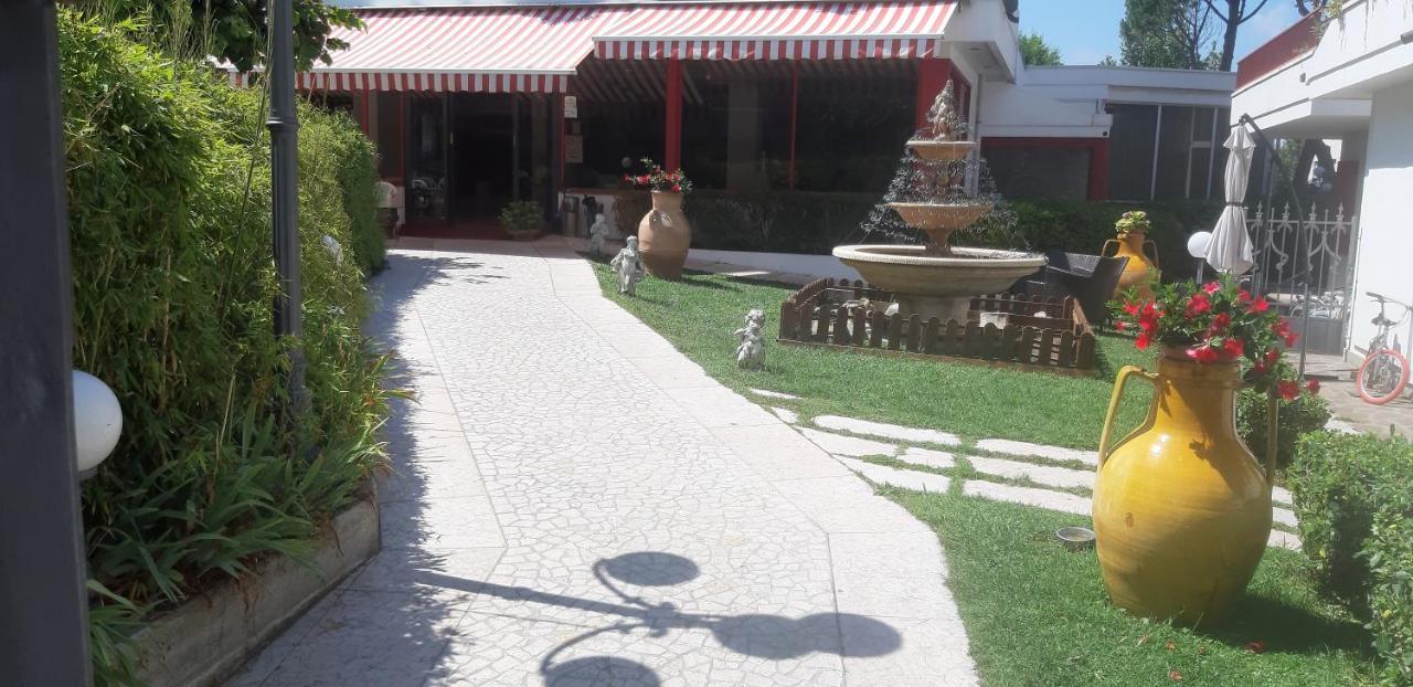 Hotel De Amicis 里乔内 外观 照片