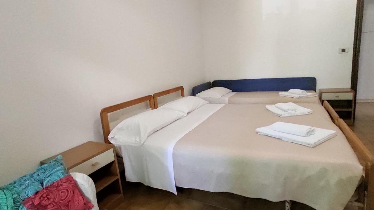 Hotel De Amicis 里乔内 外观 照片