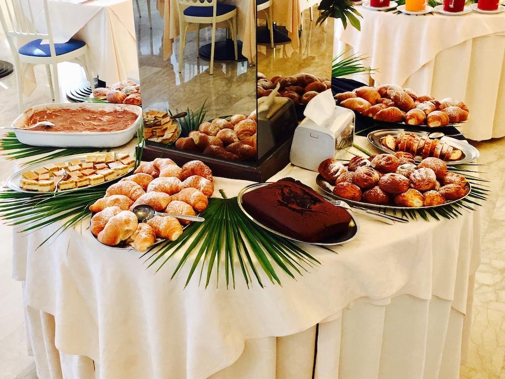 Hotel De Amicis 里乔内 外观 照片
