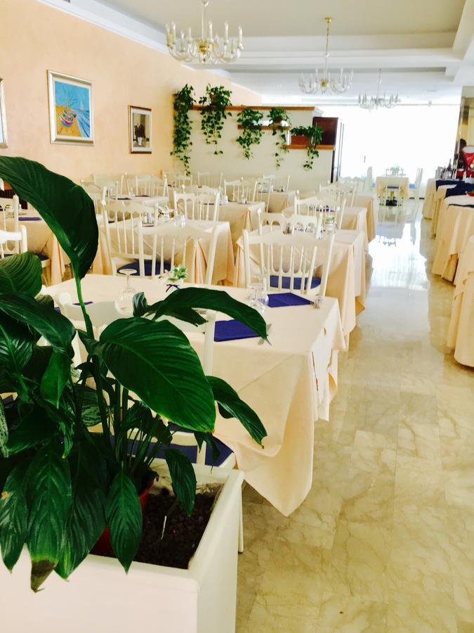 Hotel De Amicis 里乔内 外观 照片