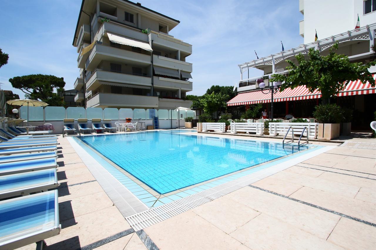 Hotel De Amicis 里乔内 外观 照片